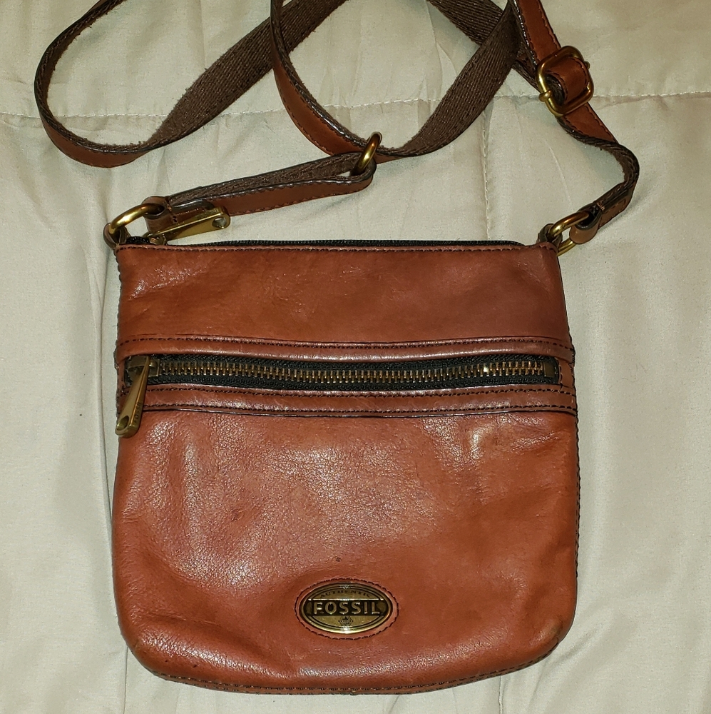 Fossil Butter Soft "Mini Explorer" Leather Crossbody Bag/Purse Dark Tan/Brown
